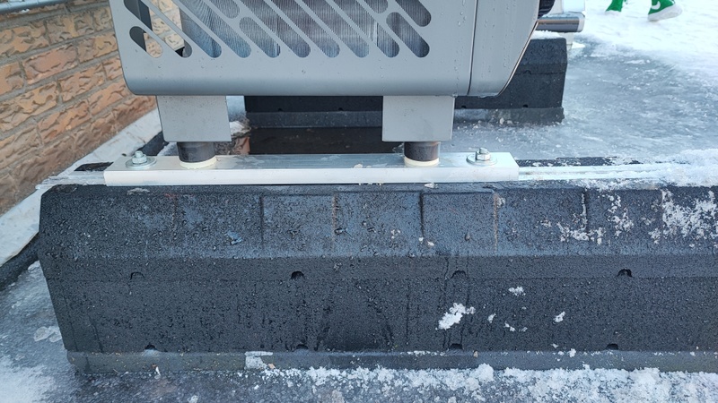 Afbeeldingslocatie: https://tweakers.net/i/kv6EckEGdrQ3-VVHKniHiWV66KI=/800x/filters:strip_icc():strip_exif()/f/image/S3ryDfViTuZRhIlGYMATVqAg.jpg?f=fotoalbum_large