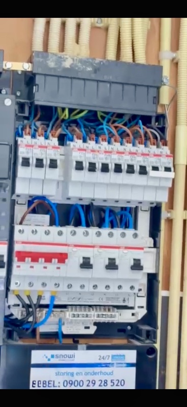 Afbeeldingslocatie: https://tweakers.net/i/kyNjdQCw1hWeFfcB6K2OIlCA9mo=/x800/filters:strip_icc():strip_exif()/f/image/hKc1t5zMUYVBwQxxlWhFLEyn.jpg?f=fotoalbum_large