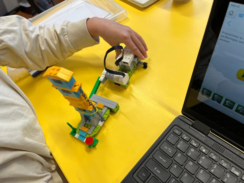 Afbeeldingslocatie: https://tweakers.net/i/l1754XUzY_kHutofFUSr983Y1yg=/800x/filters:strip_icc():strip_exif()/f/image/fe3cRseVP5SKnUSEgUIQe2wN.jpg?f=fotoalbum_large