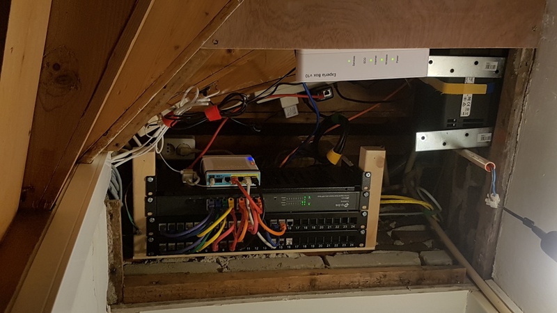 Afbeeldingslocatie: https://tweakers.net/i/l3f9_hdikbMd3gmwsMrOy3Cq5yM=/800x/filters:strip_icc():strip_exif()/f/image/MLikfy6mfNj9hNM70mRNj8Oo.jpg?f=fotoalbum_large