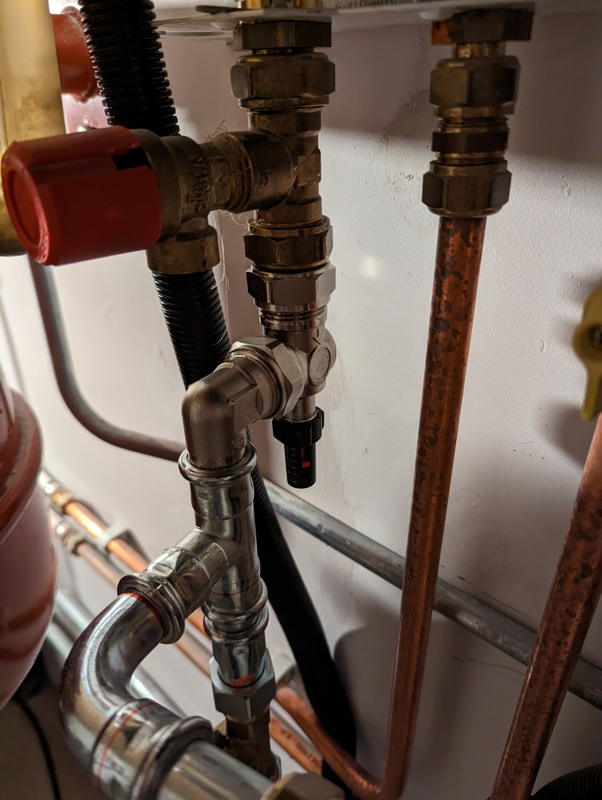 Afbeeldingslocatie: https://tweakers.net/i/l3wGf5fGZ_fIXwM1TIjzxsZl7Ns=/x800/filters:strip_icc():strip_exif()/f/image/lNcwlFpu4JNDvRflbUQFVj5M.jpg?f=fotoalbum_large