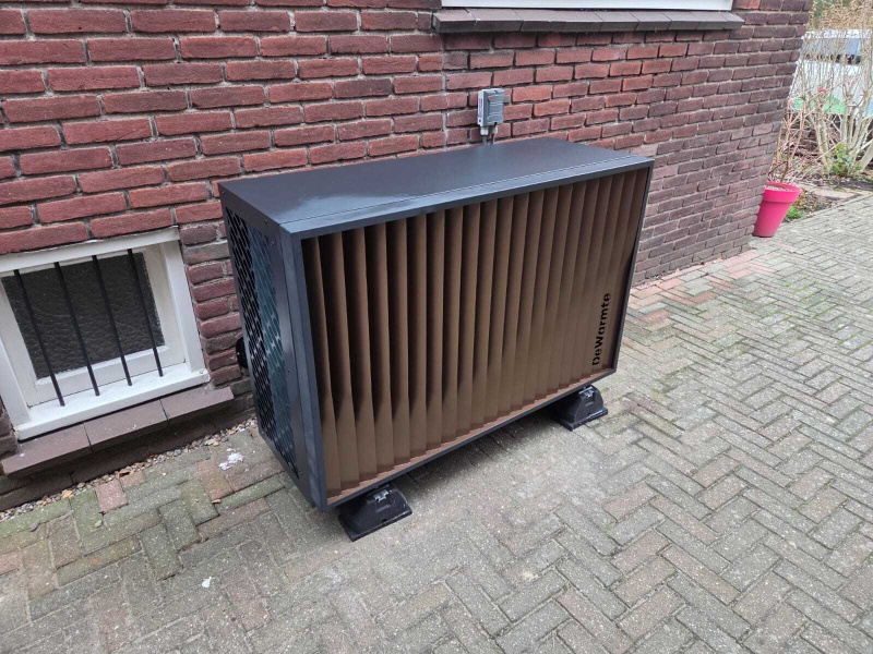 Afbeeldingslocatie: https://tweakers.net/i/l6KUwWSJfzCuMMuiLPiCjdW0iP8=/800x/filters:strip_icc():strip_exif()/f/image/K8svqpyeyeG3veECAPYUbRcP.jpg?f=fotoalbum_large