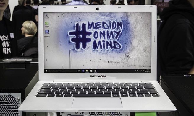 Medion Akoya S3401