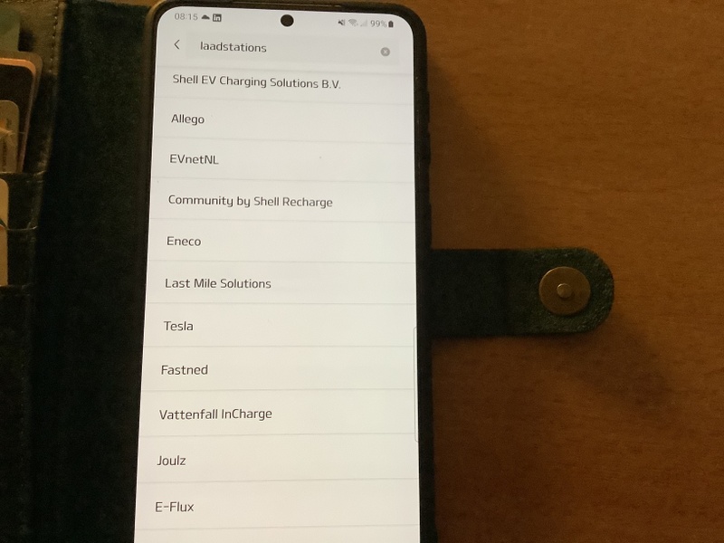 Afbeeldingslocatie: https://tweakers.net/i/l8YgaXdfG8kntkJ54-OUHrAWCK8=/800x/filters:strip_icc():strip_exif()/f/image/gFPuC7H79DekXtstUk1gSJIP.jpg?f=fotoalbum_large