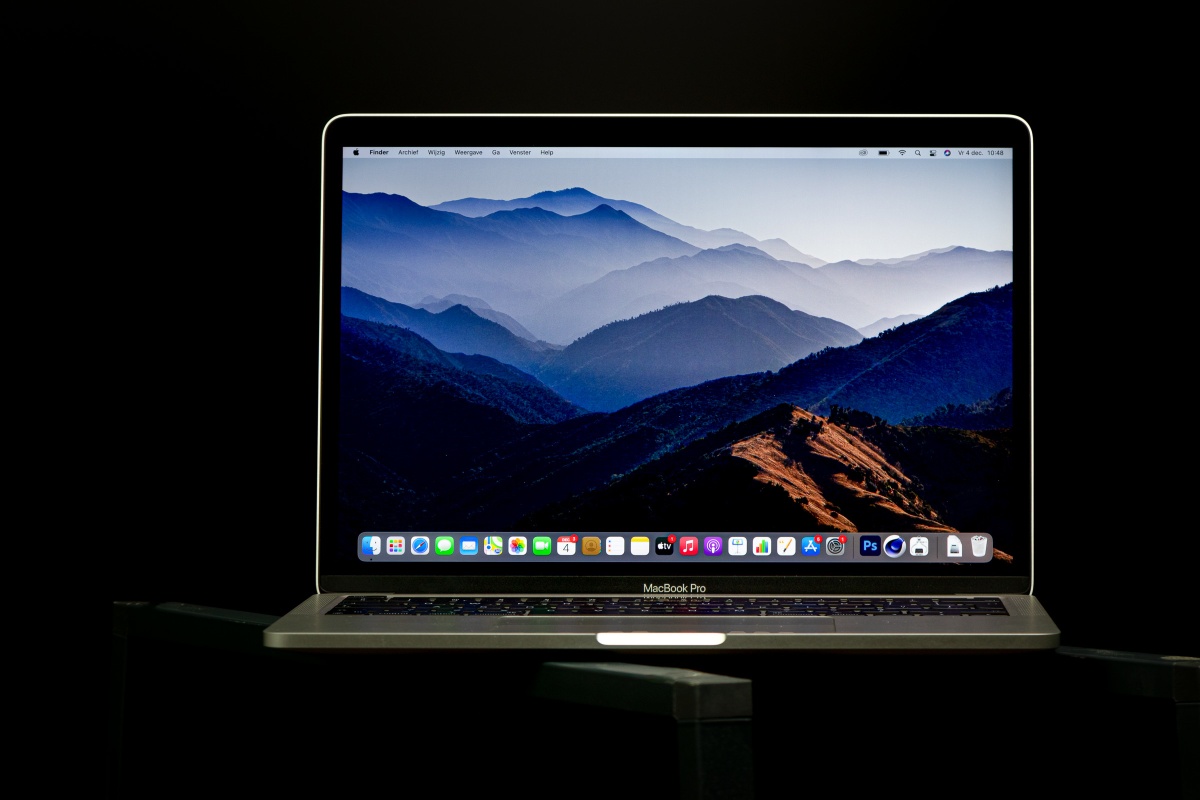 MacBook本体 Apple Macbook Pro M1 | 2000 GB MacBook本体 Apple MacBookPro 2020 M1 13inch Amazon.com: Apple 2020