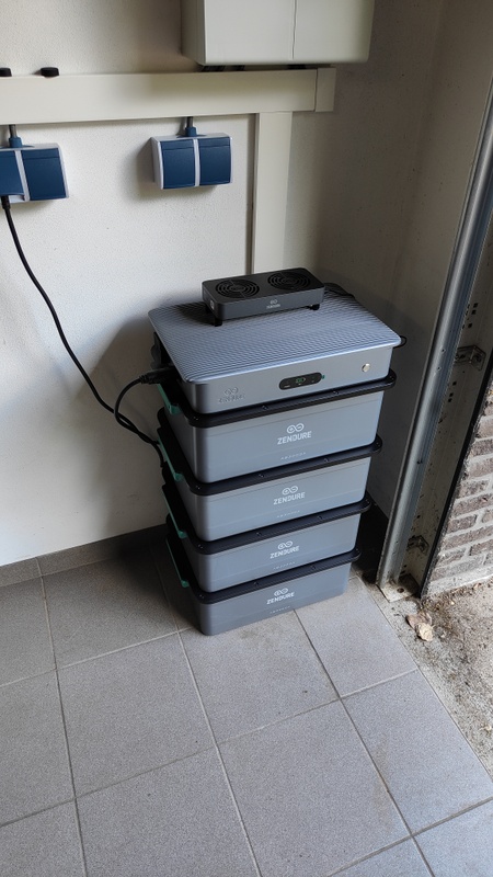Afbeeldingslocatie: https://tweakers.net/i/lAZyCPfVeHioHefJ_VDKaFu3gdw=/x800/filters:strip_icc():strip_exif()/f/image/rHbhyDrUlXfddRZmJU5MleOc.jpg?f=fotoalbum_large