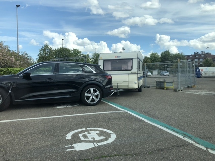 Afbeeldingslocatie: https://tweakers.net/i/lC-22QbTbv9b6mwdbQr5DDx7Czw=/full-fit-in/4920x3264/filters:max_bytes(3145728):no_upscale():strip_icc():fill(white):strip_exif()/f/image/ZbOriK361eBLNk8Wq9gS6BgE.jpg?f=user_large