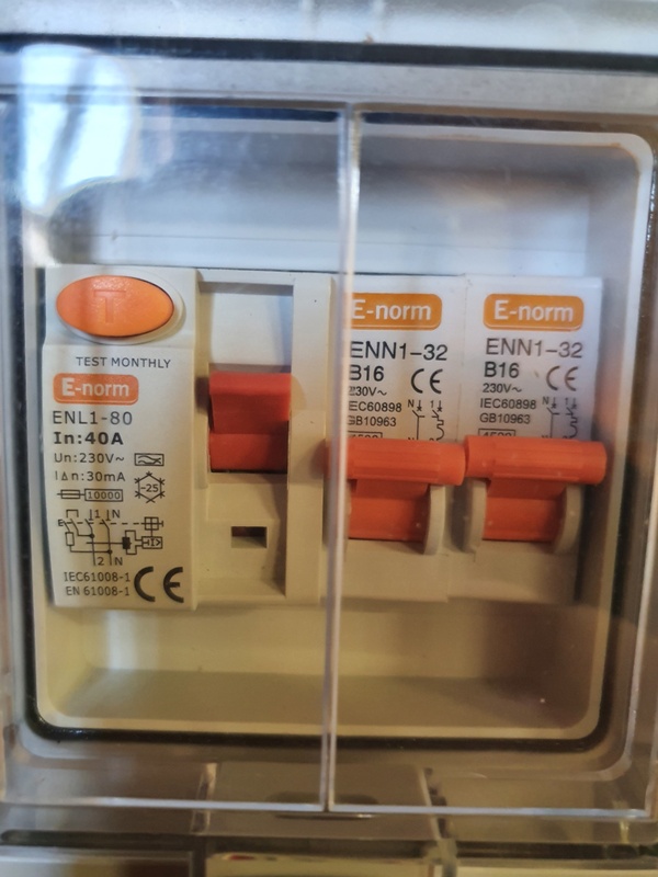 Afbeeldingslocatie: https://tweakers.net/i/lEAJD9pjSL5TWkGaw2jgl_wj5hs=/x800/filters:strip_icc():strip_exif()/f/image/tCjgUI0Wxfm9FZ9U2q7gU0iT.jpg?f=fotoalbum_large