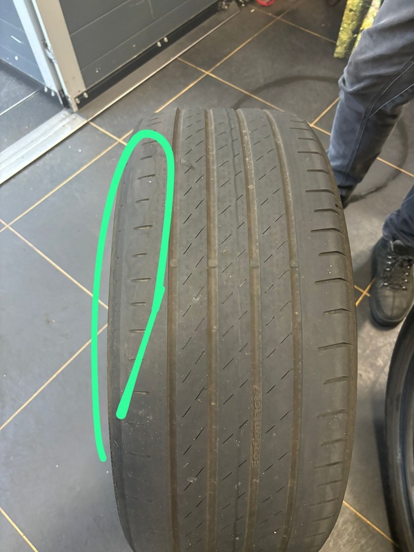 Afbeeldingslocatie: https://tweakers.net/i/lGElDl9hJuDPpxhzw7iAbF6hEUk=/x800/filters:strip_icc():strip_exif()/f/image/rByr4gvqmBY20DRck5iv0PQz.jpg?f=fotoalbum_large