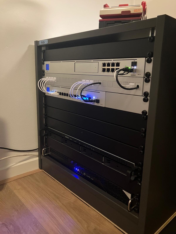 Afbeeldingslocatie: https://tweakers.net/i/lIHCCCQf9KEhLyDGnZ6sxgincTI=/x800/filters:strip_icc():strip_exif()/f/image/pmk5Py0SvvxdZNZAxbzSukoG.jpg?f=fotoalbum_large