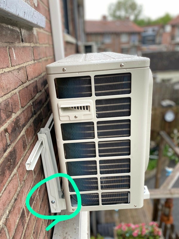 Afbeeldingslocatie: https://tweakers.net/i/lIVExtBCRnbgPG-sxT1WYZPNCxs=/x800/filters:strip_icc():strip_exif()/f/image/ORjZRBBA2xBIBV3869ixtQou.jpg?f=fotoalbum_large