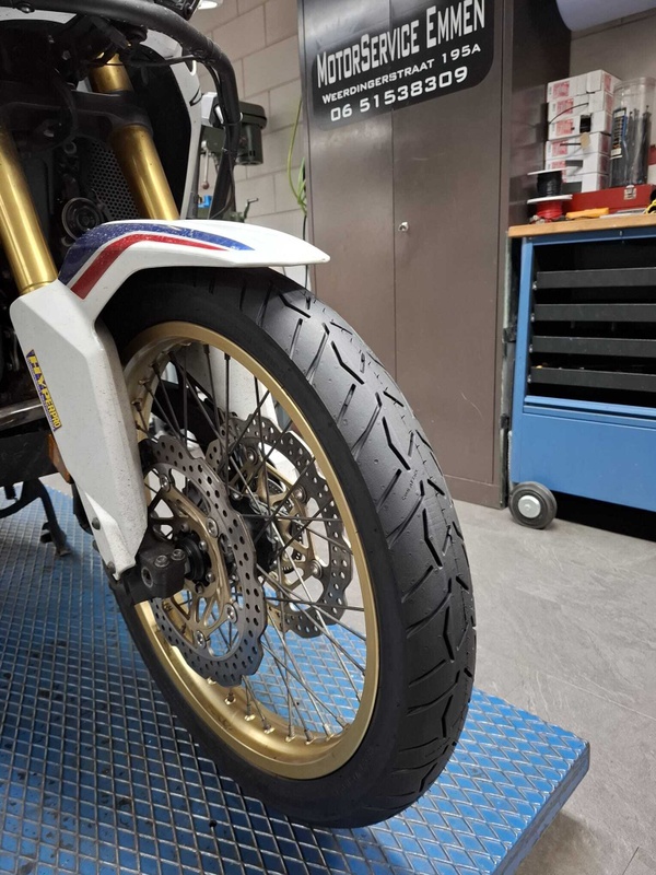 Afbeeldingslocatie: https://tweakers.net/i/lJ_4WgCZd8qQACPC9jZKRdTFs08=/x800/filters:strip_icc():strip_exif()/f/image/jtOrwwhqsZHNfcXBnejRwhAL.jpg?f=fotoalbum_large