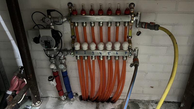 Afbeeldingslocatie: https://tweakers.net/i/lKj3455BtNikU61cA8wOCexrxKg=/800x/filters:strip_icc():strip_exif()/f/image/hjgsWRr9DfRuN0kVXvGk1pNb.jpg?f=fotoalbum_large