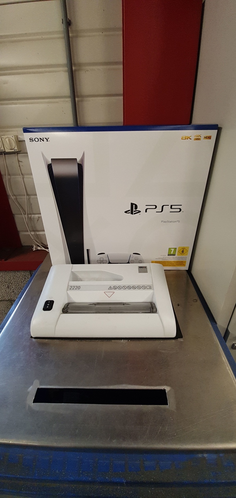 Afbeeldingslocatie: https://tweakers.net/i/lMA6cf22d8cZTGFRALmtpvNIg0Y=/800x/filters:strip_icc():strip_exif()/f/image/2eeymBg1qDp6t7S9x0yQoe2z.jpg?f=fotoalbum_large