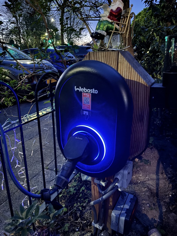 Afbeeldingslocatie: https://tweakers.net/i/lMMrKuMrp-LMS6Geaow4B7pktx0=/x800/filters:strip_icc():strip_exif()/f/image/THt4Z887naeTlkKPKZ9Td0a9.jpg?f=fotoalbum_large