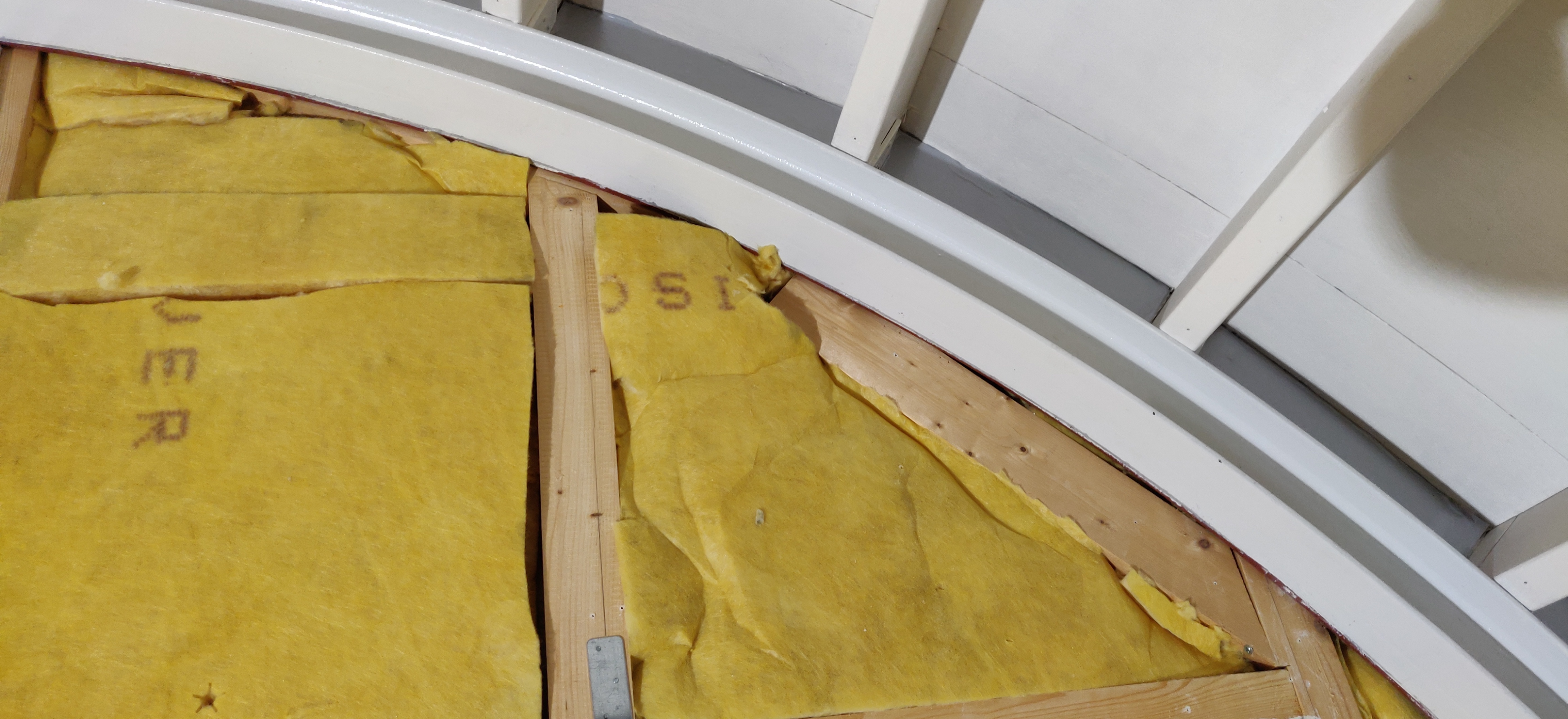 Gebogen bovenrail 90 graden, radius=500 mm max 200 Kg belasting, vaak voor vouwdeuren gebruikt