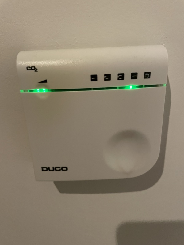 Afbeeldingslocatie: https://tweakers.net/i/lSNzvPHpZ5dxxBB_CdYU-V5Jfqc=/x800/filters:strip_icc():strip_exif()/f/image/8APK906NeE9kP2WeeshbvEwY.jpg?f=fotoalbum_large