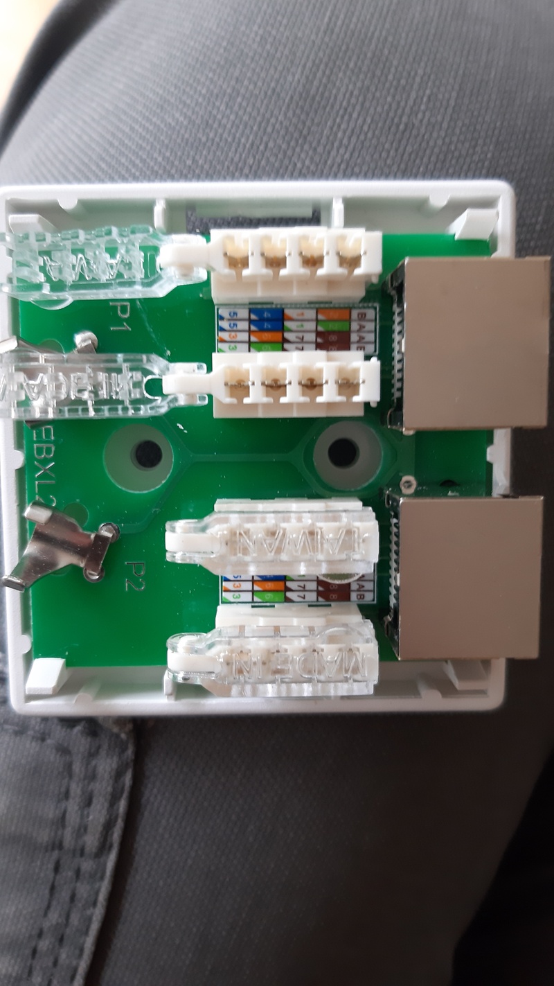 Afbeeldingslocatie: https://tweakers.net/i/lT011CXnixYrHWEk2Yv5yNf0R1A=/800x/filters:strip_icc():strip_exif()/f/image/vPt4XcEttcED5Qb2TuM15l4R.jpg?f=fotoalbum_large