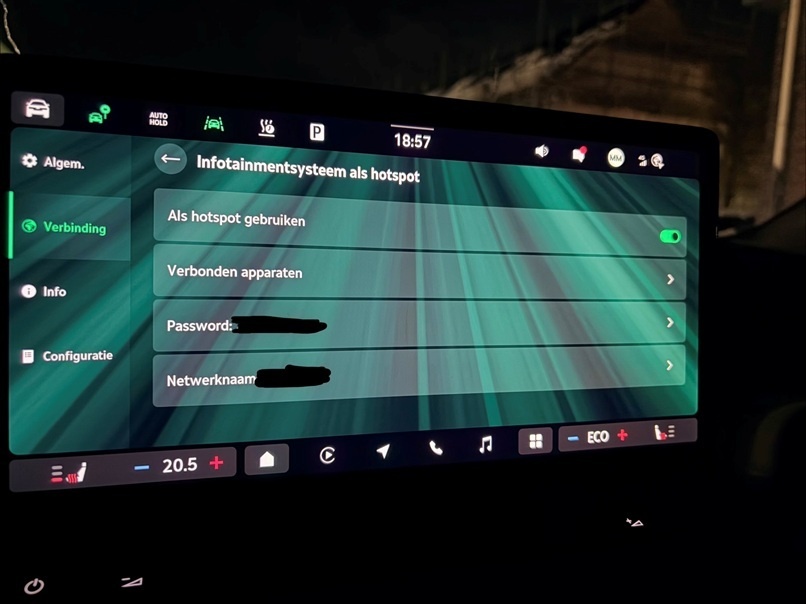 Afbeeldingslocatie: https://tweakers.net/i/lTkpkcg6jQZva4ZuuP-It9-M274=/fit-in/4920x3264/filters:max_bytes(3145728):no_upscale():strip_icc():strip_exif()/f/image/N8v0PxFoHyZSlsq8P1sFMbUG.jpg?f=user_large