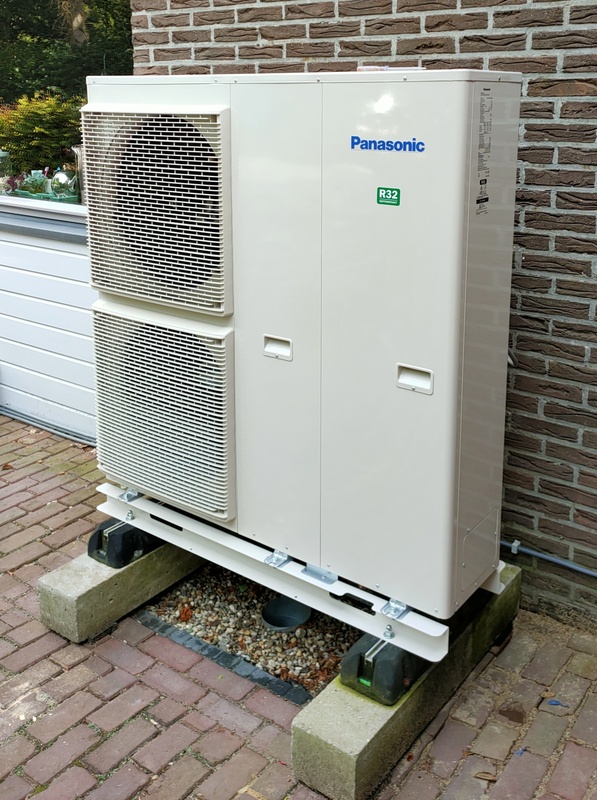 Afbeeldingslocatie: https://tweakers.net/i/lVDU3UptCrqMH9mj4tG9IkPVwvY=/x800/filters:strip_icc():strip_exif()/f/image/qt9wJsf0wh4q1KMdF6xwBUXr.jpg?f=fotoalbum_large