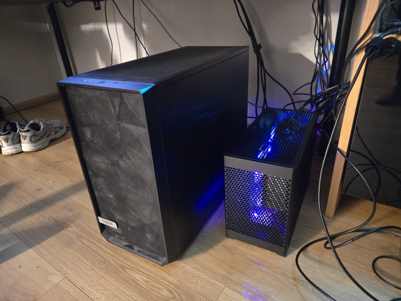 Afbeeldingslocatie: https://tweakers.net/i/lXRzBwVsiRxCcWNLHYBhbtDJHFw=/800x/filters:strip_icc():strip_exif()/f/image/5XGI5BTA83PjMzaUosro5GM9.jpg?f=fotoalbum_large