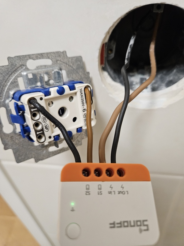 Afbeeldingslocatie: https://tweakers.net/i/lY0soVkqVOs635uCCwJbCz6fr7s=/x800/filters:strip_icc():strip_exif()/f/image/AqC6IhnSetiXy8LRqXz0ybvR.jpg?f=fotoalbum_large