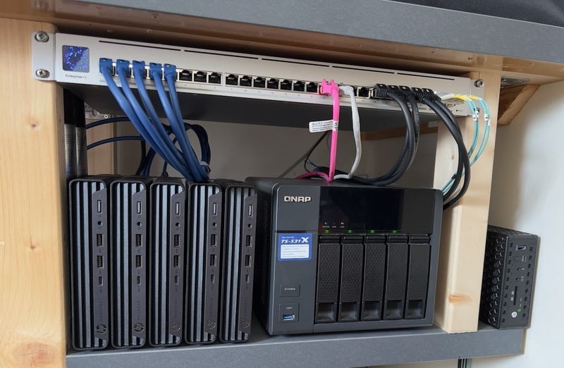 Afbeeldingslocatie: https://tweakers.net/i/laDbjCqOjHF5kf6QUQZqqNGcmS4=/800x/filters:strip_icc():strip_exif()/f/image/uXOANxAP9r0X9gjkoFemoEyY.jpg?f=fotoalbum_large