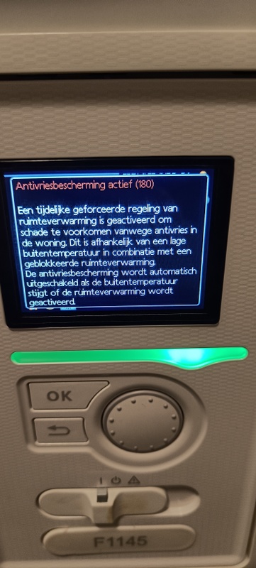 Afbeeldingslocatie: https://tweakers.net/i/lb-QWVbIH2GPMY8_3uAflNe8Nos=/x800/filters:strip_icc():strip_exif()/f/image/fiqoKUKgzgFLApT7DBdfWQ3j.jpg?f=fotoalbum_large