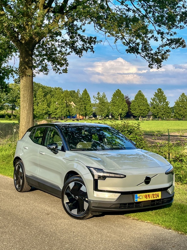 Afbeeldingslocatie: https://tweakers.net/i/lbG8dQoxVljzHgQYDbxyVakyWRc=/x800/filters:strip_icc():strip_exif()/f/image/eqNNQSHARol70GqQ2xWEQlg4.jpg?f=fotoalbum_large