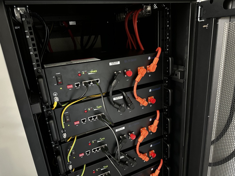 Afbeeldingslocatie: https://tweakers.net/i/lfkVJZNowTL57WyXLF4bE8sByJ0=/800x/filters:strip_icc():strip_exif()/f/image/GXDvmgvUKQFT3BwGxLazWPXk.jpg?f=fotoalbum_large