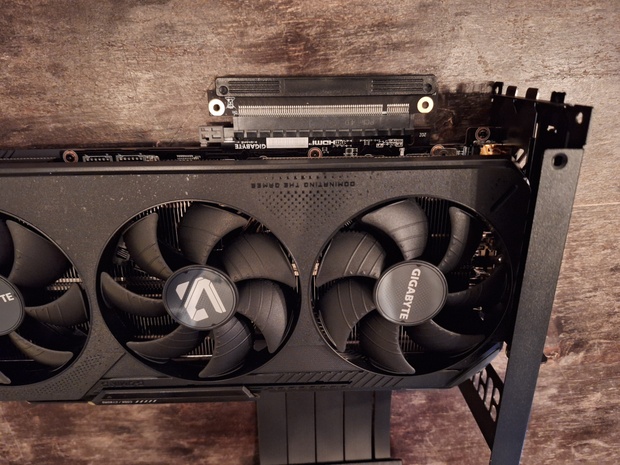 Afbeeldingslocatie: https://tweakers.net/i/lgpLBefdUswcd7R5qUtr6QlZ130=/620x/filters:strip_icc():strip_exif()/m/2271134/1VHvWA0DnH5Umalr1N8fTN52icoivSN3wRWSJYTlLOpEuEp0Nx.jpeg?f=620xauto