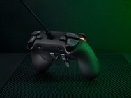 Razer Wolverine V2 Chroma