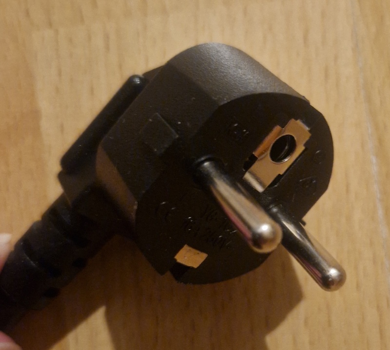 Afbeeldingslocatie: https://tweakers.net/i/lmvQqZAaQL2MiC3I-Dx9Mo_mHKU=/800x/filters:strip_icc():strip_exif()/f/image/zkaiQsi56c0IkHMYF4I7lG4s.jpg?f=fotoalbum_large