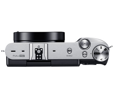 Samsung NX3000 + 16-50mm F3.5-5.6 Power Zoom + Flitser Zwart