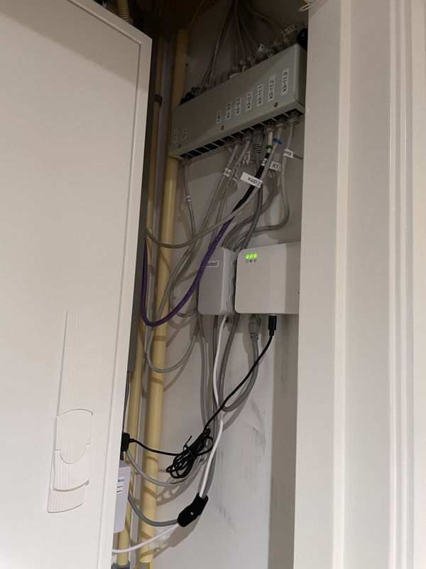 Afbeeldingslocatie: https://tweakers.net/i/lsLnYbd_ME_Tp38VAoUWgaLdUfk=/x800/filters:strip_icc():strip_exif()/f/image/QHvXAajxRh1cQlytQP1ZLFt1.jpg?f=fotoalbum_large
