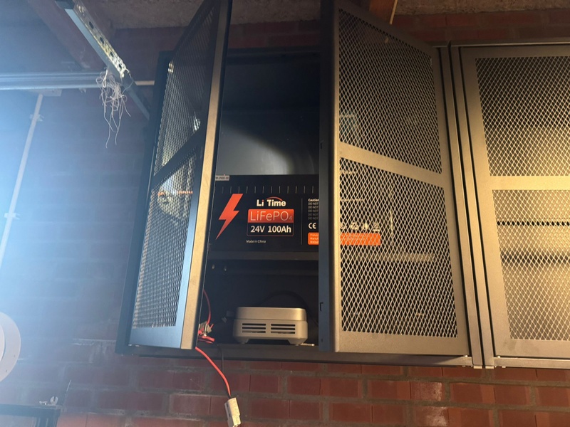 Afbeeldingslocatie: https://tweakers.net/i/lv4wSl0NK9zfbwg53HAYhsYnCYE=/800x/filters:strip_icc():strip_exif()/f/image/1J9xDdRxKM81MXZ8cE5zWm2g.jpg?f=fotoalbum_large