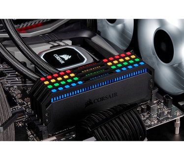 Corsair CMT32GX4M4E3200C16