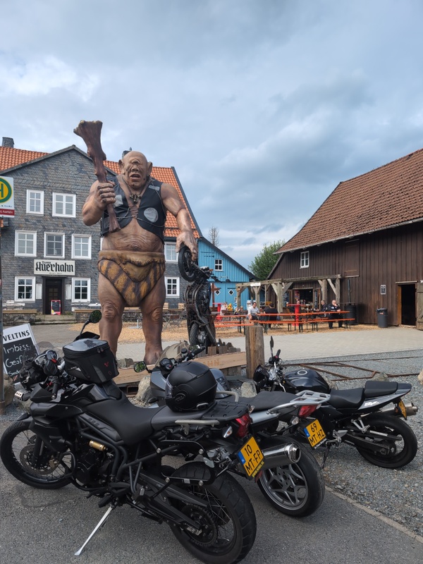 Afbeeldingslocatie: https://tweakers.net/i/m-WM8UvnXqbDiWQjFdfvFuCZSzQ=/x800/filters:strip_icc():strip_exif()/f/image/ndIZPCAhWw61S0LLk3m9yPDk.jpg?f=fotoalbum_large
