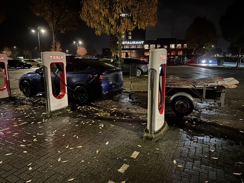 Afbeeldingslocatie: https://tweakers.net/i/m-rbe8GlATm7xO2inj2ysWT5B18=/800x/filters:strip_icc():strip_exif()/f/image/rv8EjWaUJtdjfYWoC4ajUowj.jpg?f=fotoalbum_large