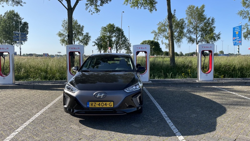 Afbeeldingslocatie: https://tweakers.net/i/m04EzuCGRATjz41Ns1ystgp8HkY=/800x/filters:strip_icc():strip_exif()/f/image/cmA32XjGgSjMXJXDt39SHW9Y.jpg?f=fotoalbum_large