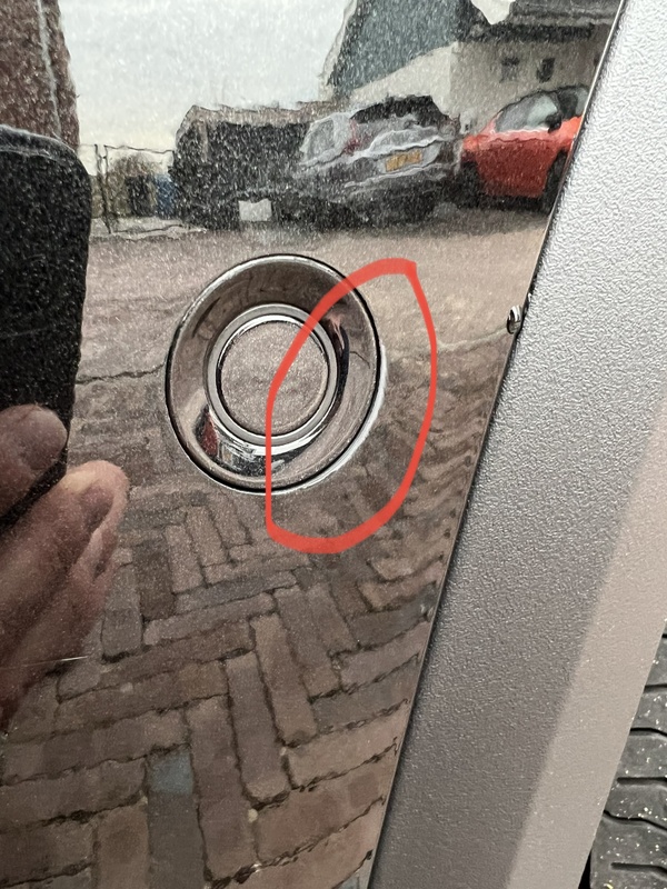 Afbeeldingslocatie: https://tweakers.net/i/m1kCOs91PJUP3MuvaKFyzhL1H80=/x800/filters:strip_icc():strip_exif()/f/image/Ig1xya5UtouopYRAkMTaUsMk.jpg?f=fotoalbum_large