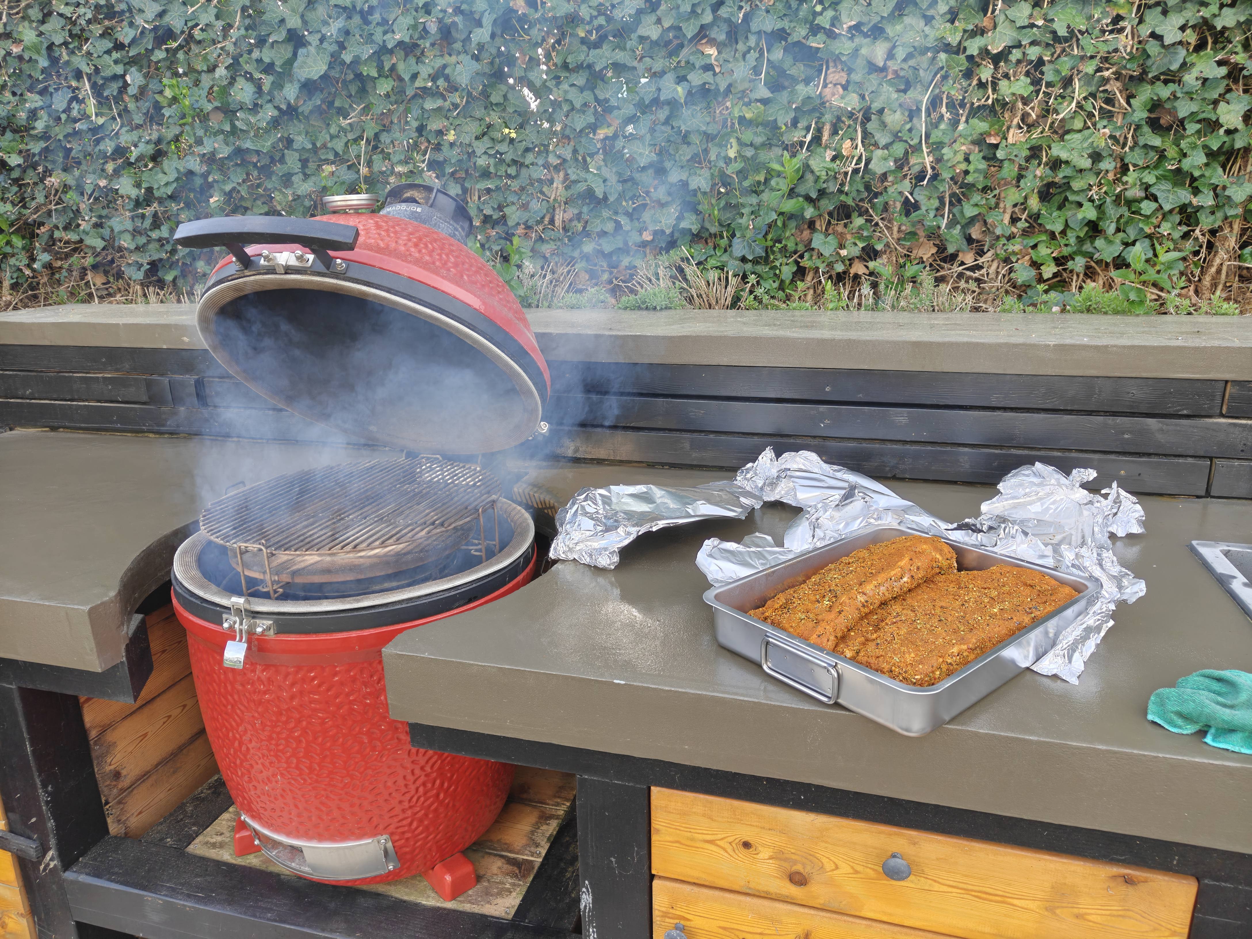 Afbeeldingslocatie: https://tweakers.net/i/m28KOXJ-1nN6CWJebm0scAJfYOA=/fit-in/4920x3264/filters:max_bytes(3145728):no_upscale():strip_icc():strip_exif()/f/image/lI9GdTjbVtiKhwbo3qO2NyHJ.jpg?f=user_large