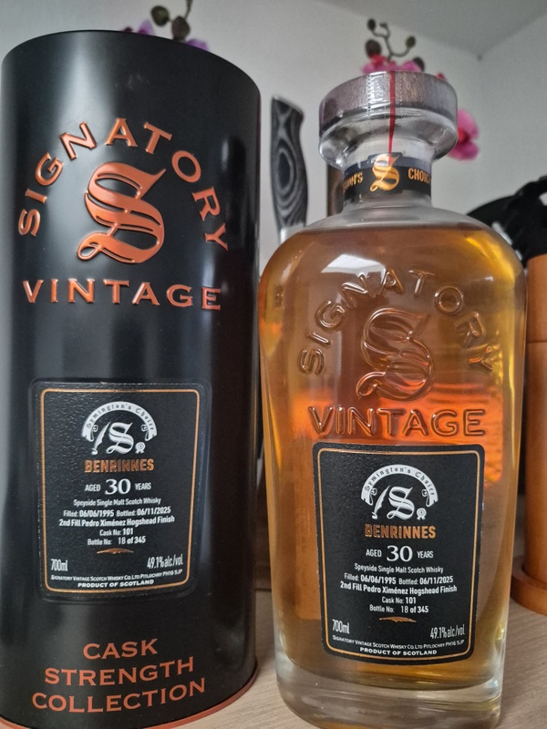 Afbeeldingslocatie: https://tweakers.net/i/m5HPlhuSoDd-FqaRrhEO5beuE-c=/x800/filters:strip_icc():strip_exif()/f/image/YQhopcU4o3LtdSV7KhuqByAx.jpg?f=fotoalbum_large