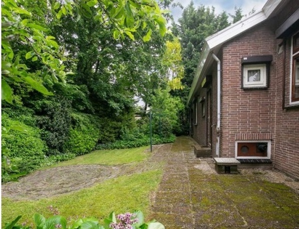 Afbeeldingslocatie: https://tweakers.net/i/m5X_-_gFuByp0VxFid6wRCxDwQM=/full-fit-in/4920x3264/filters:max_bytes(3145728):no_upscale():strip_icc():fill(white):strip_exif()/f/image/qMZJh39kSUlHpeNTUoVD1mzm.jpg?f=user_large