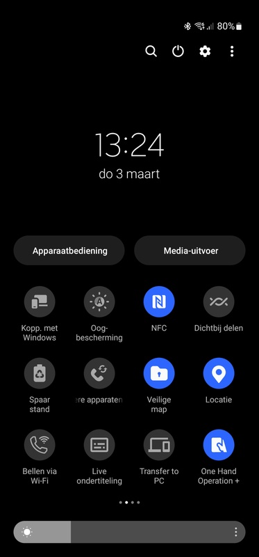 Afbeeldingslocatie: https://tweakers.net/i/m60FZjgxWFqJdOxpEelRkpd3uMY=/x800/filters:strip_icc():strip_exif()/f/image/cU0sfUVRrCK4vbpGISYfqDro.jpg?f=fotoalbum_large