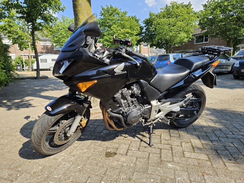 Afbeeldingslocatie: https://tweakers.net/i/m6ccOlI10GK5HuNcUSUzNtL011E=/800x/filters:strip_icc():strip_exif()/f/image/0XOiQrFMTAvJ2F020FzYutuo.jpg?f=fotoalbum_large