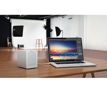 Startech.com 4-bay Thunderbolt 2 harde-schijfbehuizing met RAID
