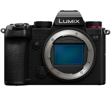 Panasonic Lumix DC-S5 + LUMIX S 20-60mm F3.5-5.6 + LUMIX S 85mm F1.8