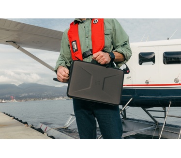 Urban Armor Gear 984179114040