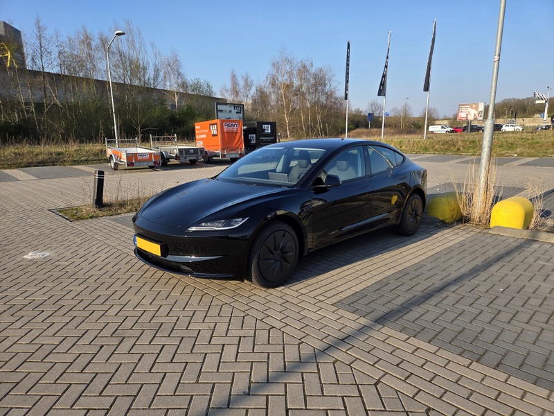 Afbeeldingslocatie: https://tweakers.net/i/mE1dyRnZm4cS_PT0e_t2Og7rtqg=/800x/filters:strip_icc():strip_exif()/f/image/lGNw3zE2JSLlQx3hKLT8eNkS.jpg?f=fotoalbum_large